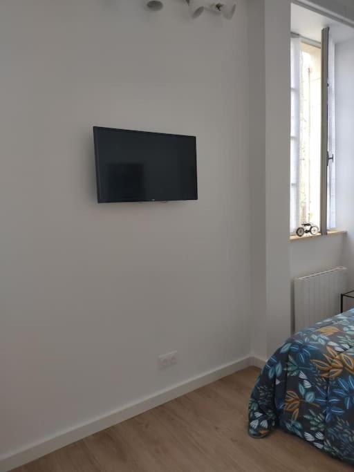 Appartement Avec Parking Prive Saumur Luaran gambar